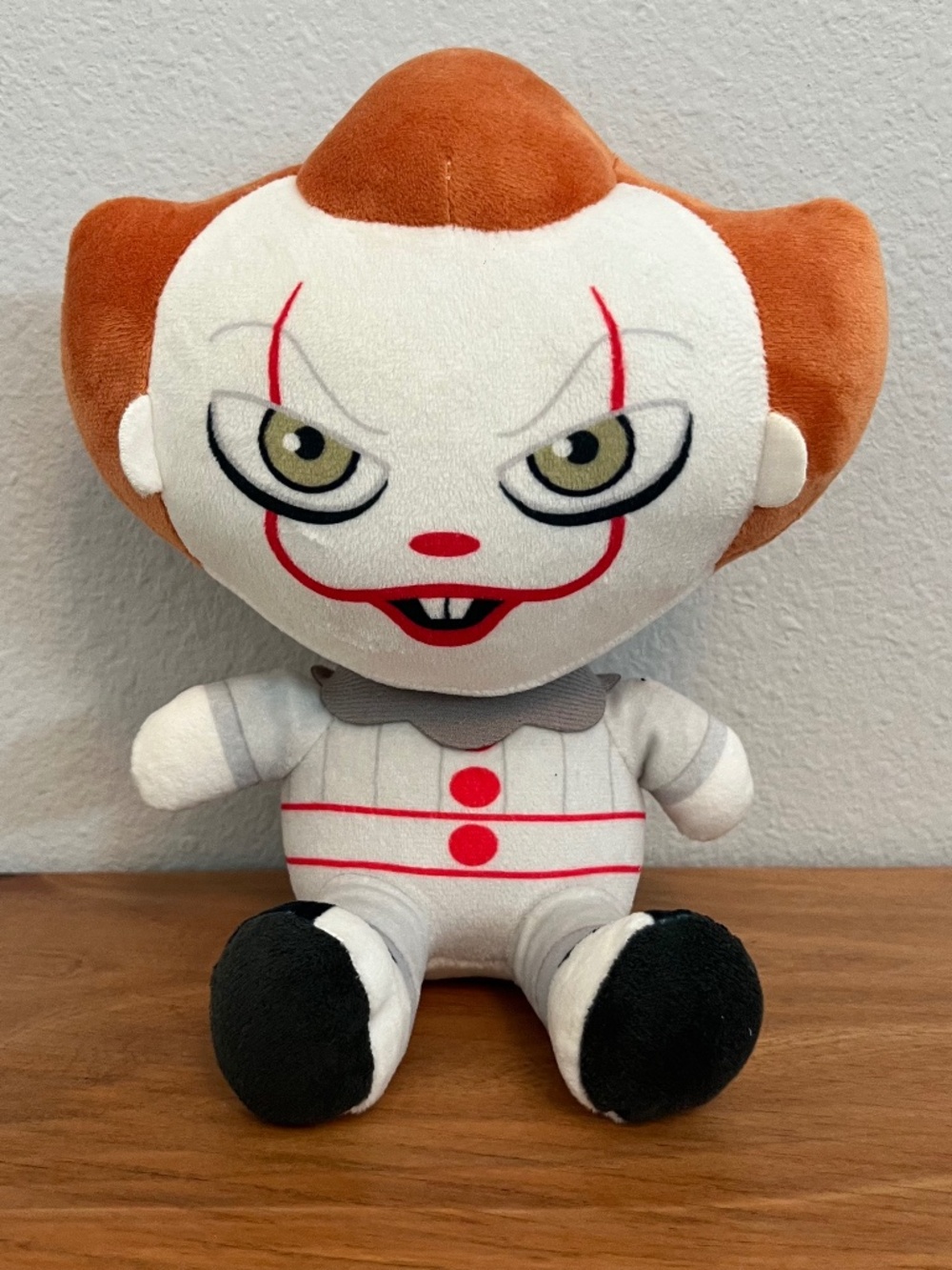 Pennywise IT Warner Brothers Plush Stephen King Horror Icon Movie Merch Kitch